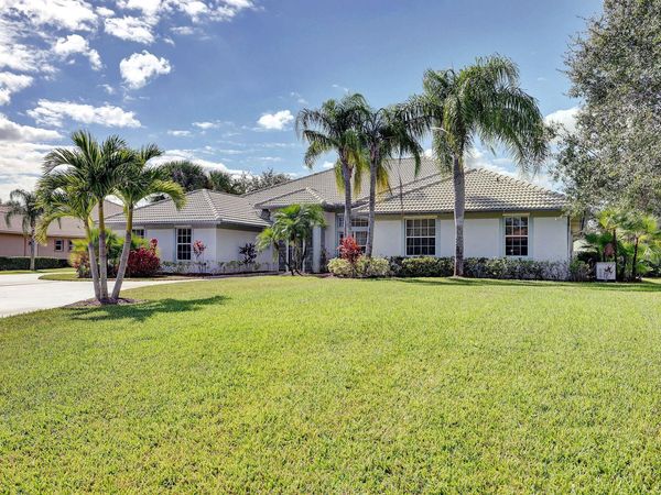 8028 Plantation Lakes Drive, Port St. Lucie, FL 34986