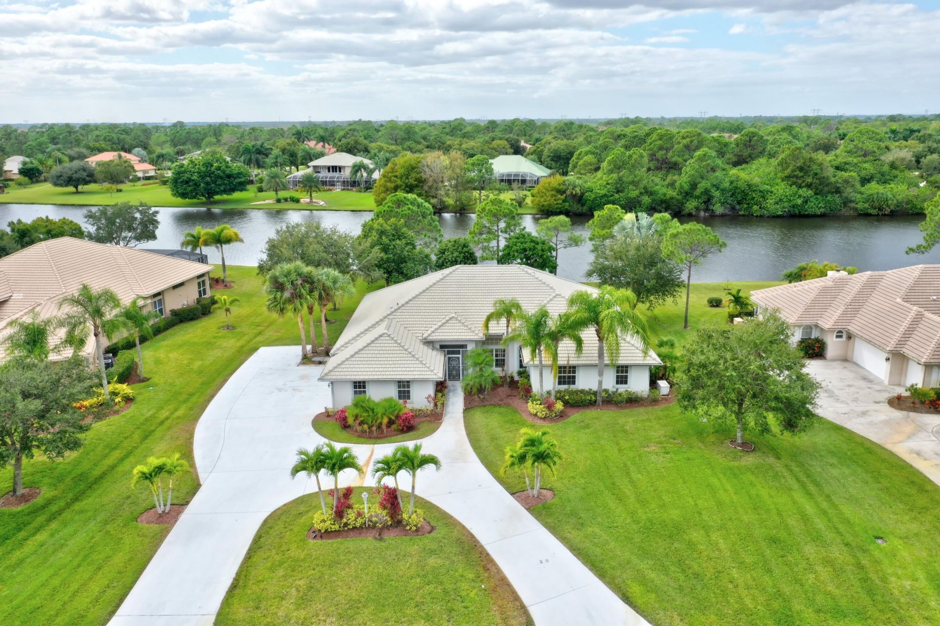 8028 Plantation Lakes Drive, Port Saint Lucie, FL 34986 Photo