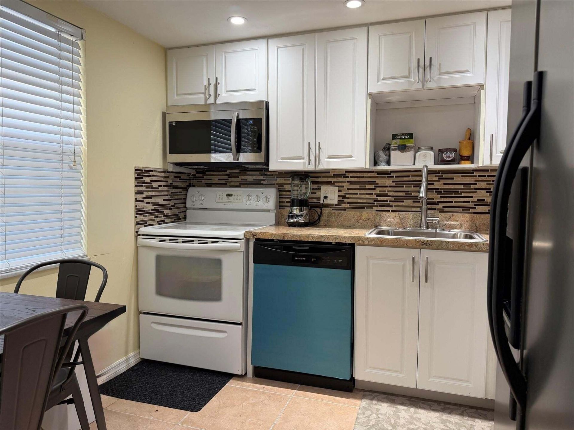 1015 Country Club Drive, Unit 307, Margate, FL 33063 Photo