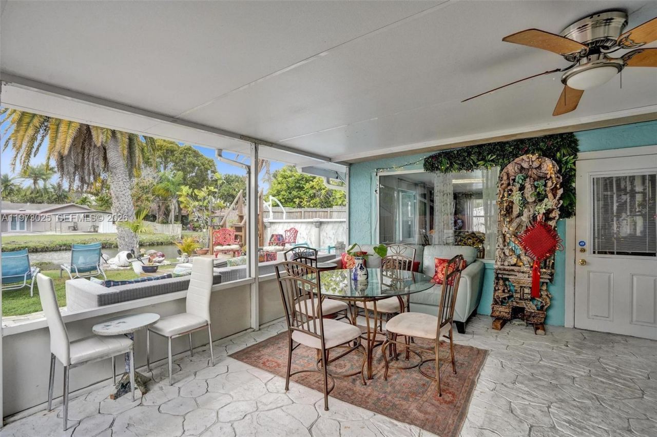609 SW 2nd Ave , Hallandale Beach, FL 33009 Photo