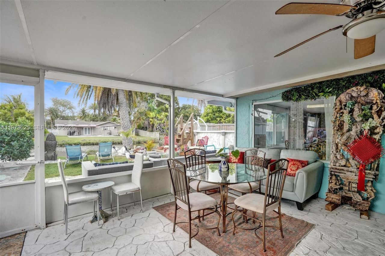 609 SW 2nd Ave , Hallandale Beach, FL 33009 Photo