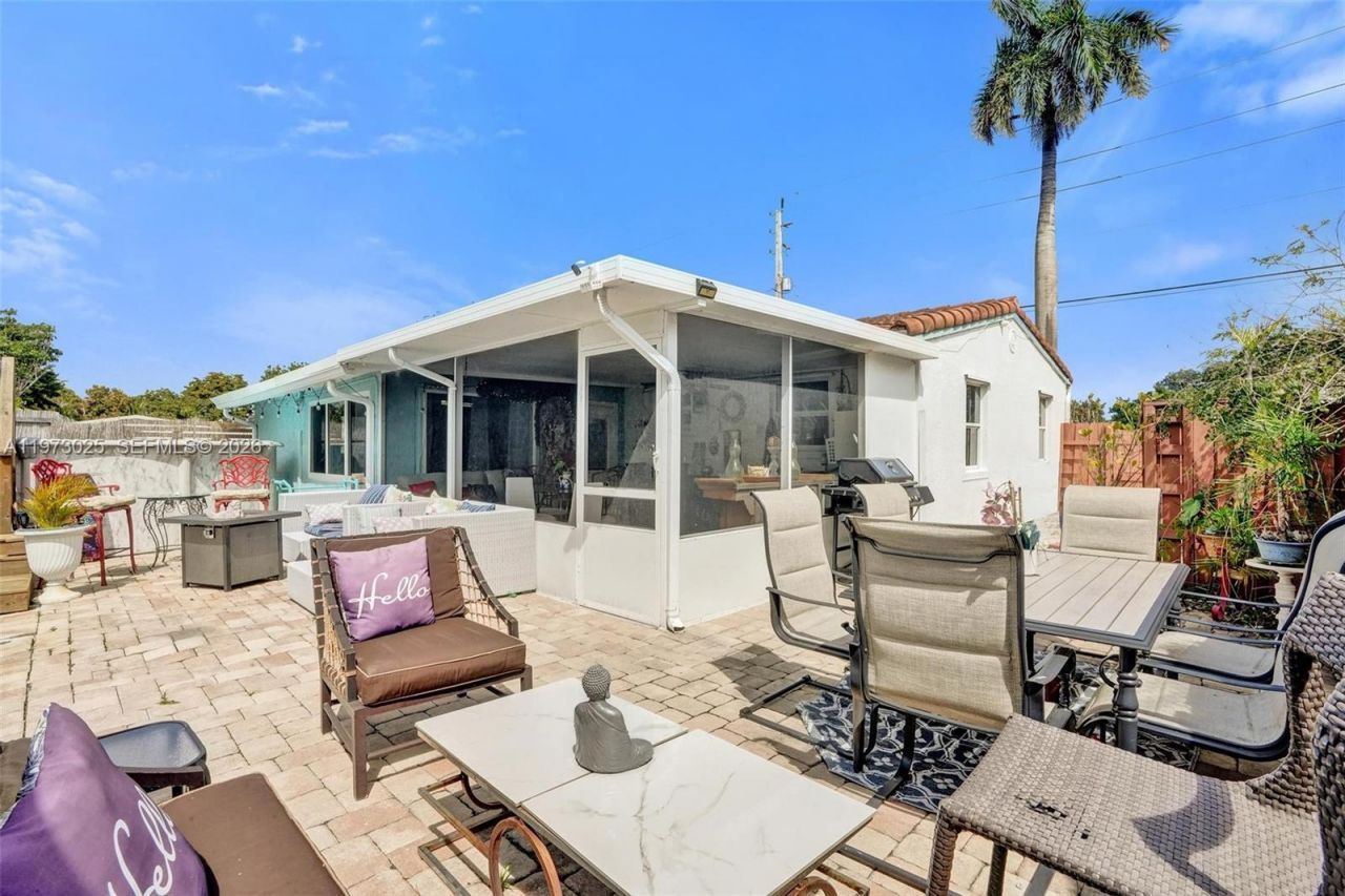 609 SW 2nd Ave , Hallandale Beach, FL 33009 Photo