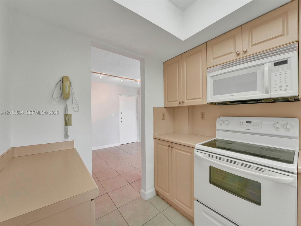 9420 W Flagler St , Unit 312, Miami, FL 33174 Photo