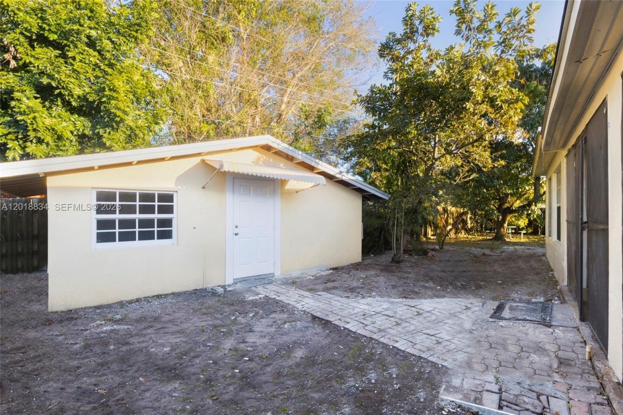 3017 Bahama Dr, Miramar, FL 33023 Photo