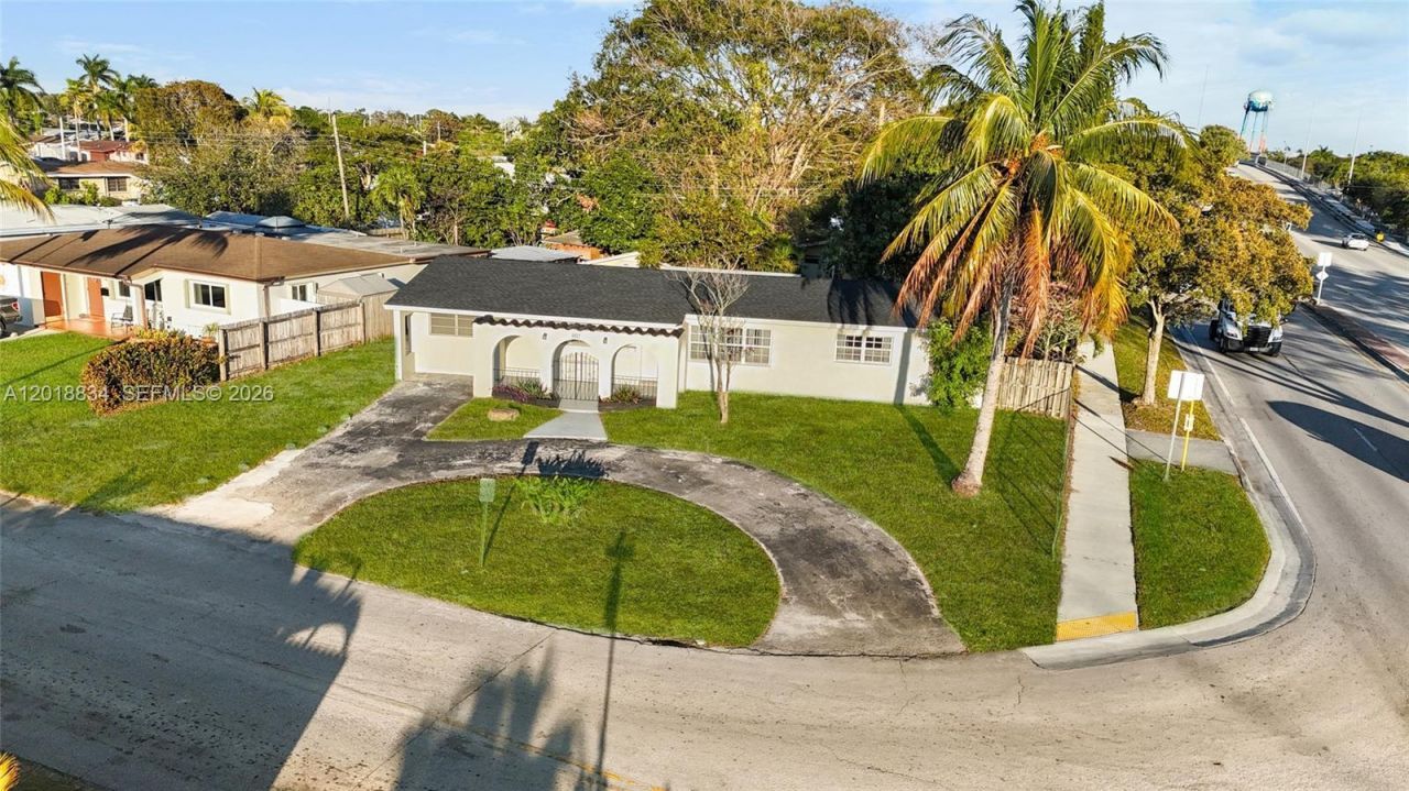 3017 Bahama Dr, Miramar, FL 33023 Photo