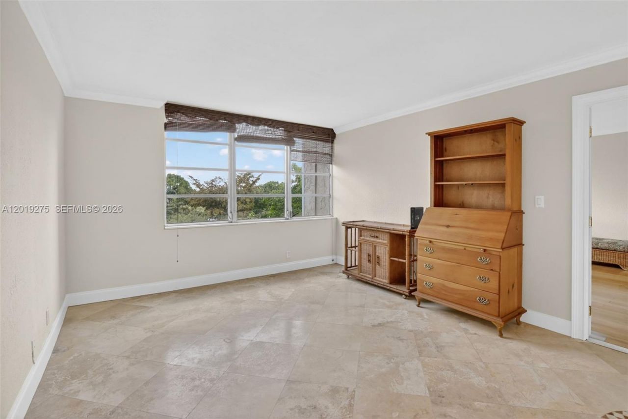 7041 Environ Blvd, Unit 327, Lauderhill, FL 33319 Photo