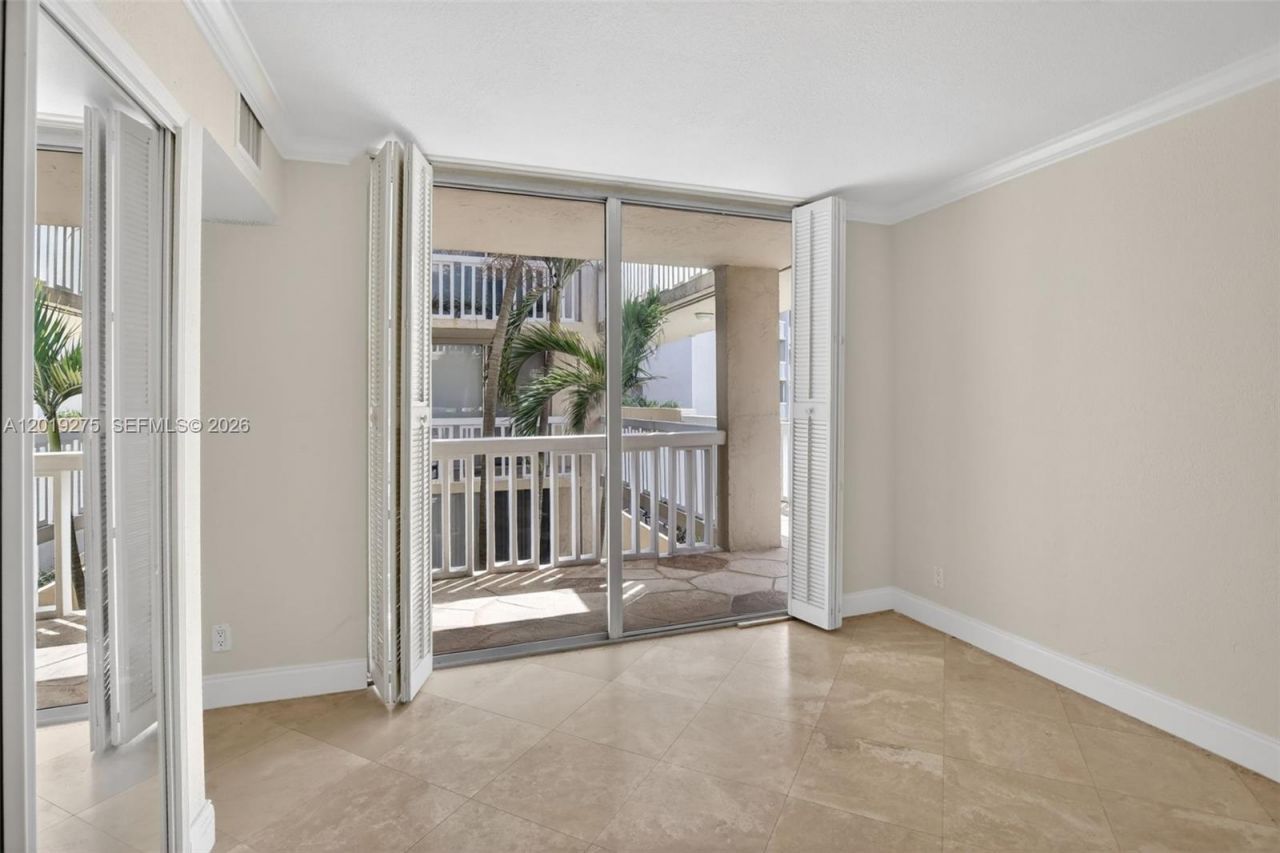 7041 Environ Blvd, Unit 327, Lauderhill, FL 33319 Photo