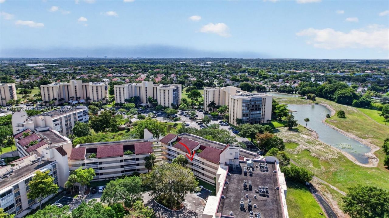 7041 Environ Blvd, Unit 327, Lauderhill, FL 33319 Photo