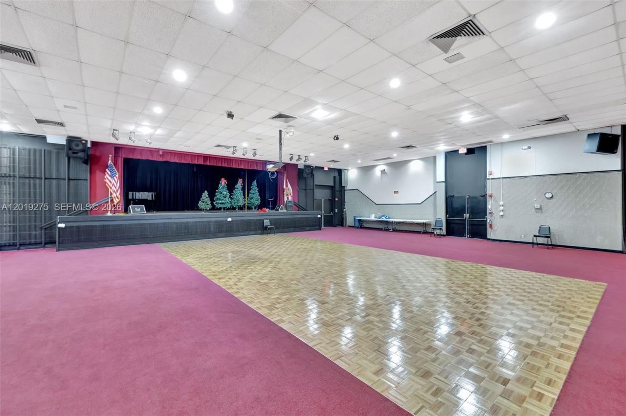 7041 Environ Blvd, Unit 327, Lauderhill, FL 33319 Photo