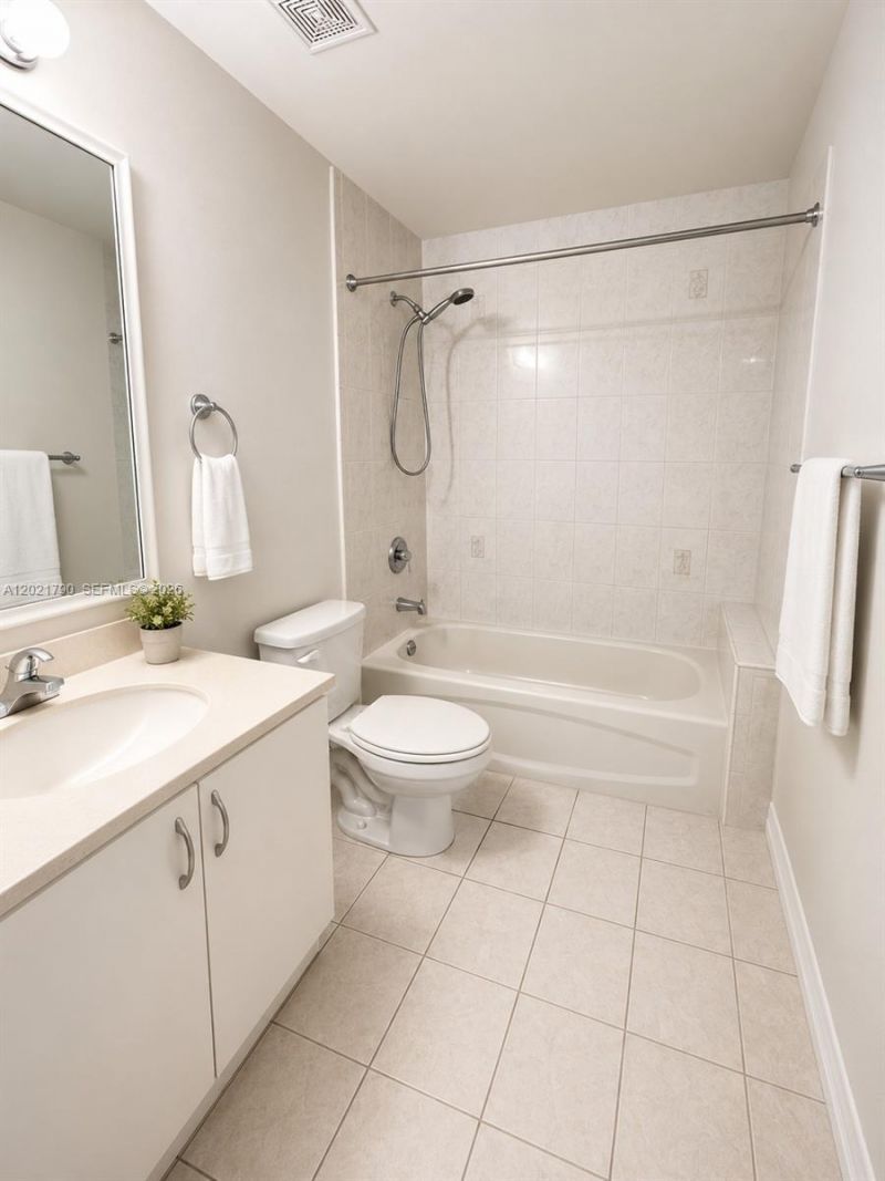 6500 NW 114th Ave , Unit 1021, Doral, FL 33178 Photo