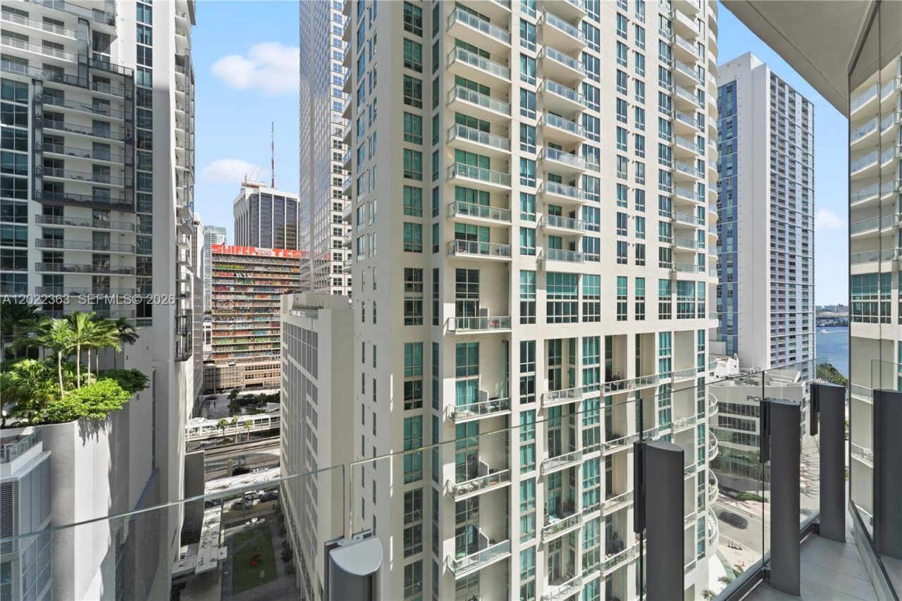 300 Biscayne Blvd Way , Unit 1406, Miami, FL 33131 Photo