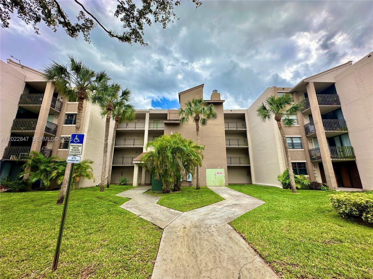 3561 SW 117 Ave, Unit 7-408, Miami, FL 33175 Photo