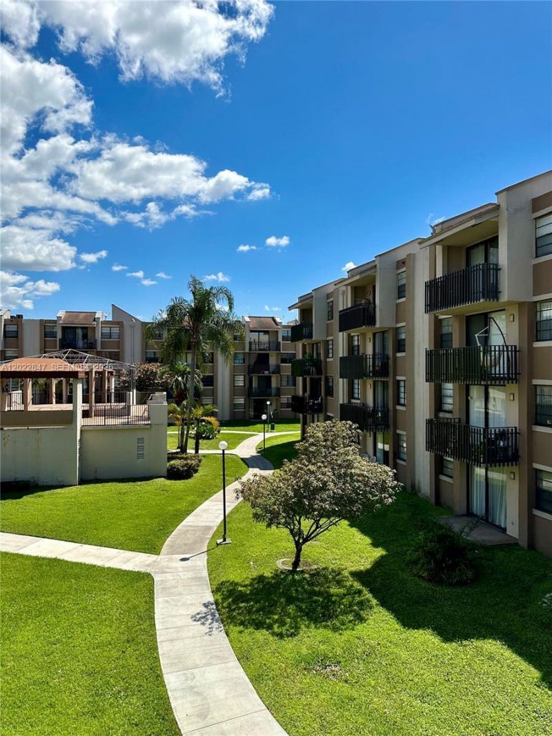 3561 SW 117 Ave, Unit 7-408, Miami, FL 33175 Photo