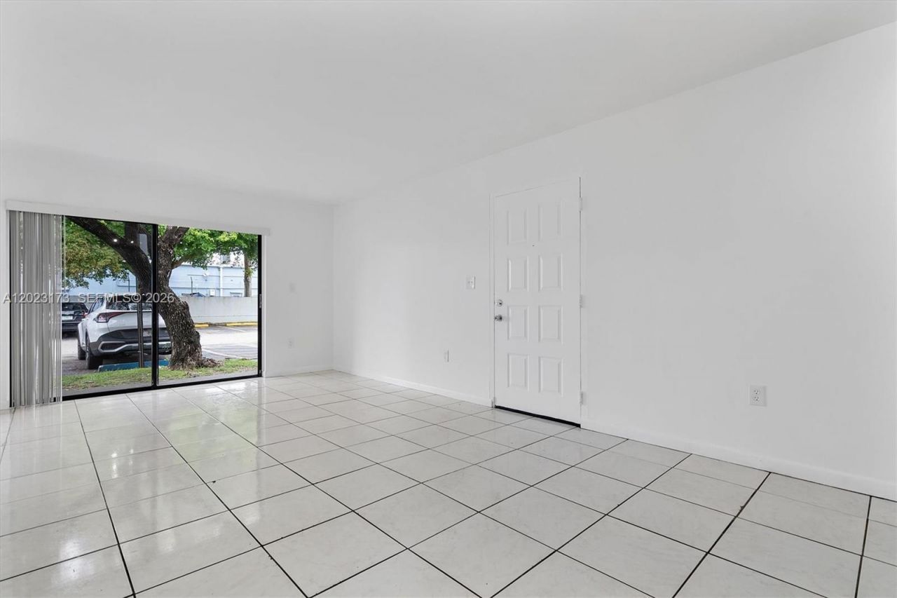7407 SW 152nd Ave , Unit 4-103, Miami, FL 33193 Photo