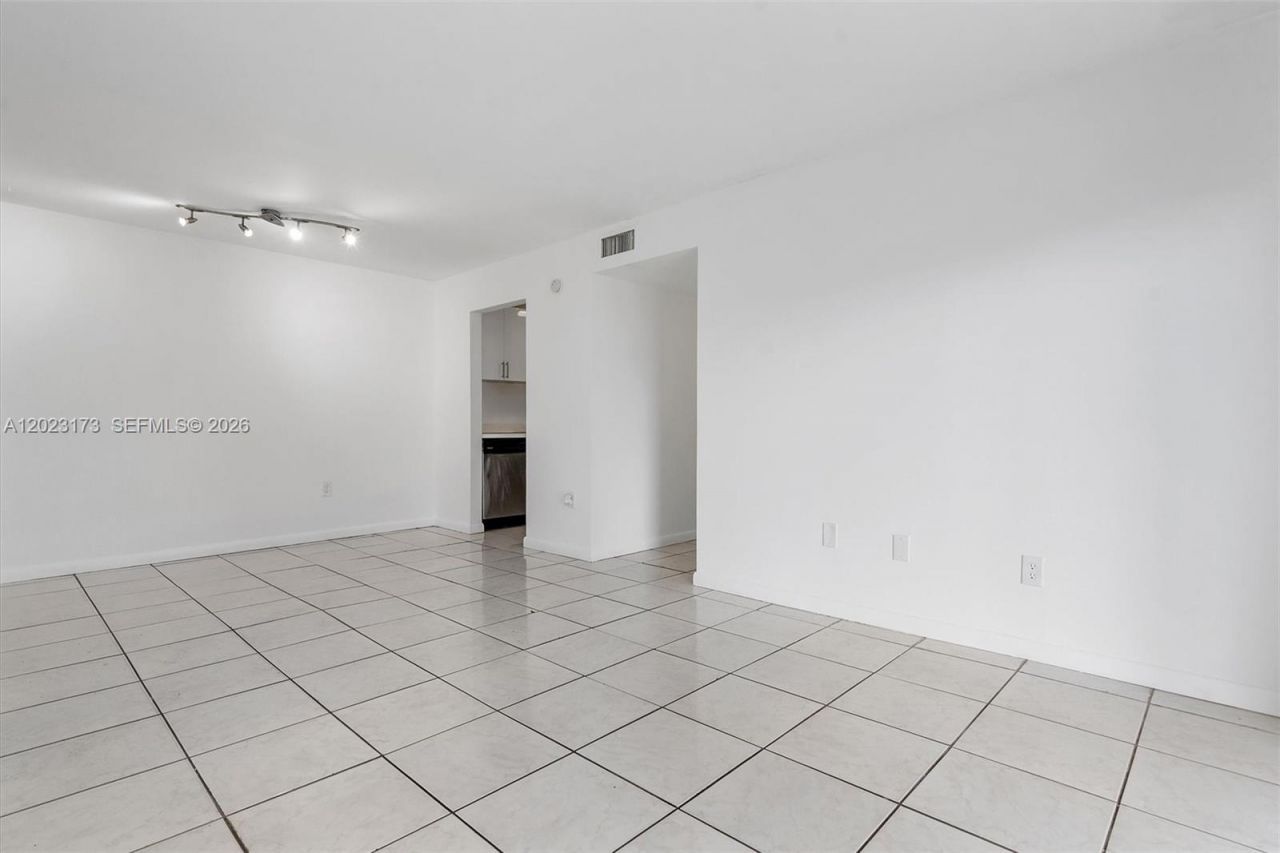 7407 SW 152nd Ave , Unit 4-103, Miami, FL 33193 Photo