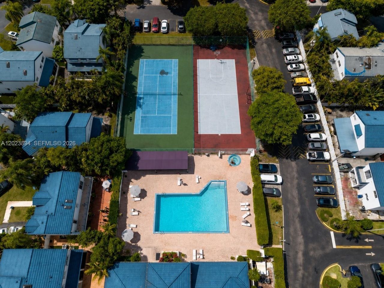21300 San Simeon Way, Unit N5, Miami, FL 33179 Photo