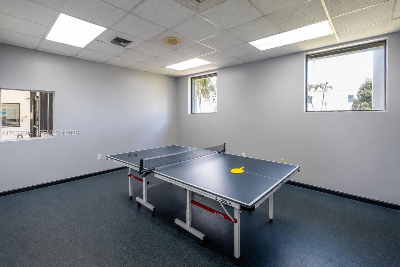 21300 San Simeon Way, Unit N5, Miami, FL 33179 Photo