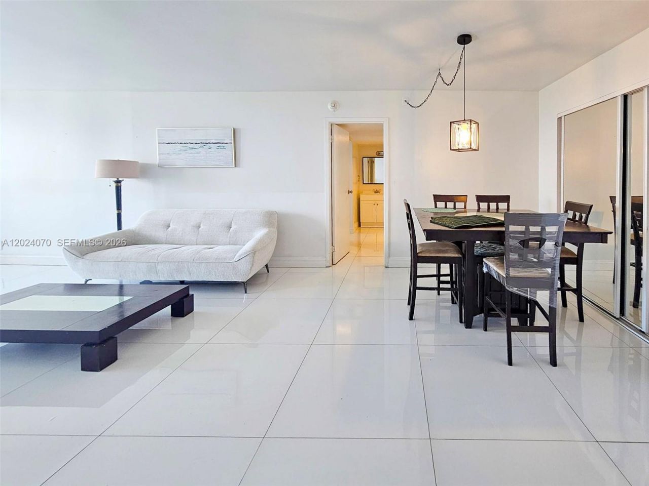100 Bayview Dr, Unit 722, Sunny Isles Beach, FL 33160 Photo