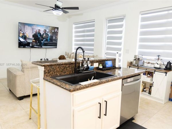 21101 NW 14th Pl, Unit 335, Miami Gardens, FL 33169
