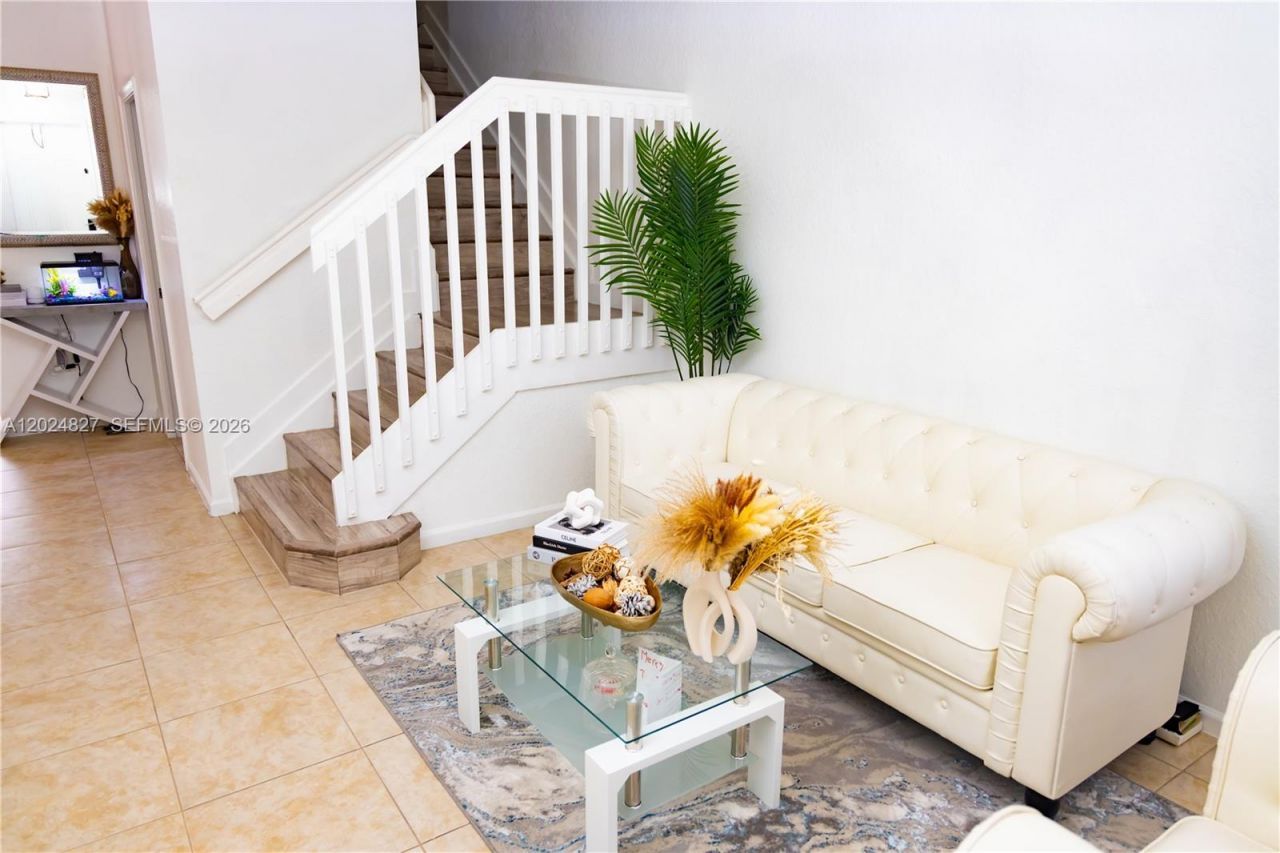21101 NW 14th Pl, Unit 335, Miami Gardens, FL 33169 Photo