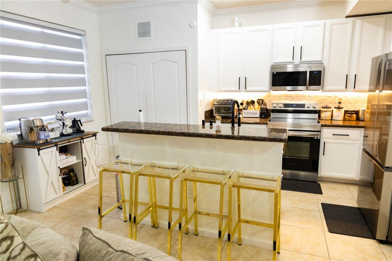 21101 NW 14th Pl, Unit 335, Miami Gardens, FL 33169 Photo