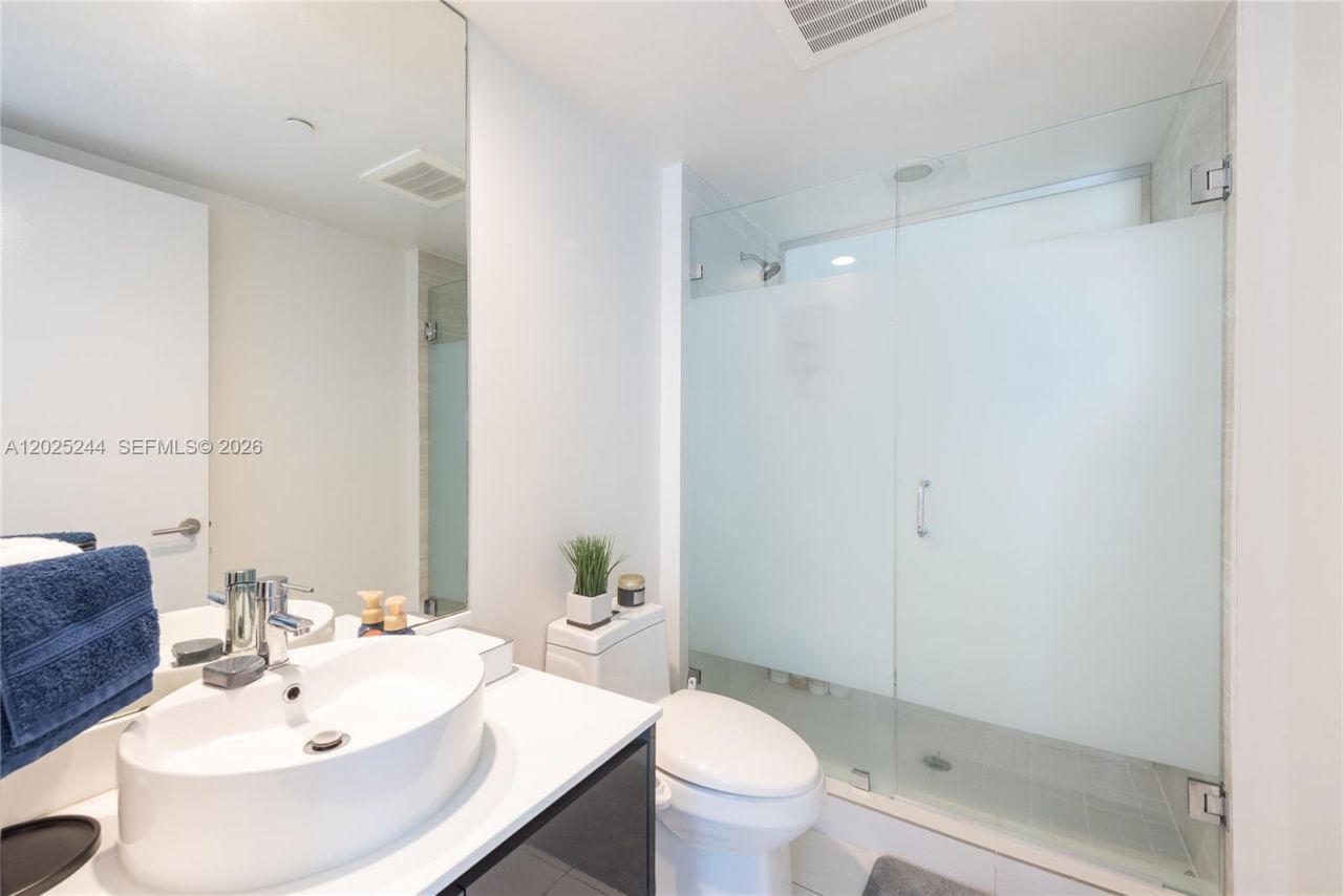 31 SE 6th St, Unit 2506, Miami, FL 33131 Photo