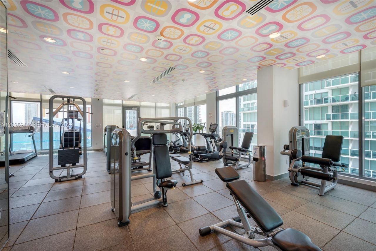 31 SE 6th St, Unit 2506, Miami, FL 33131 Photo