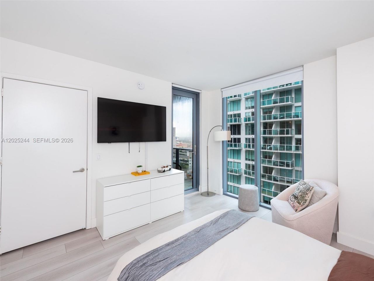 31 SE 6th St, Unit 2506, Miami, FL 33131 Photo