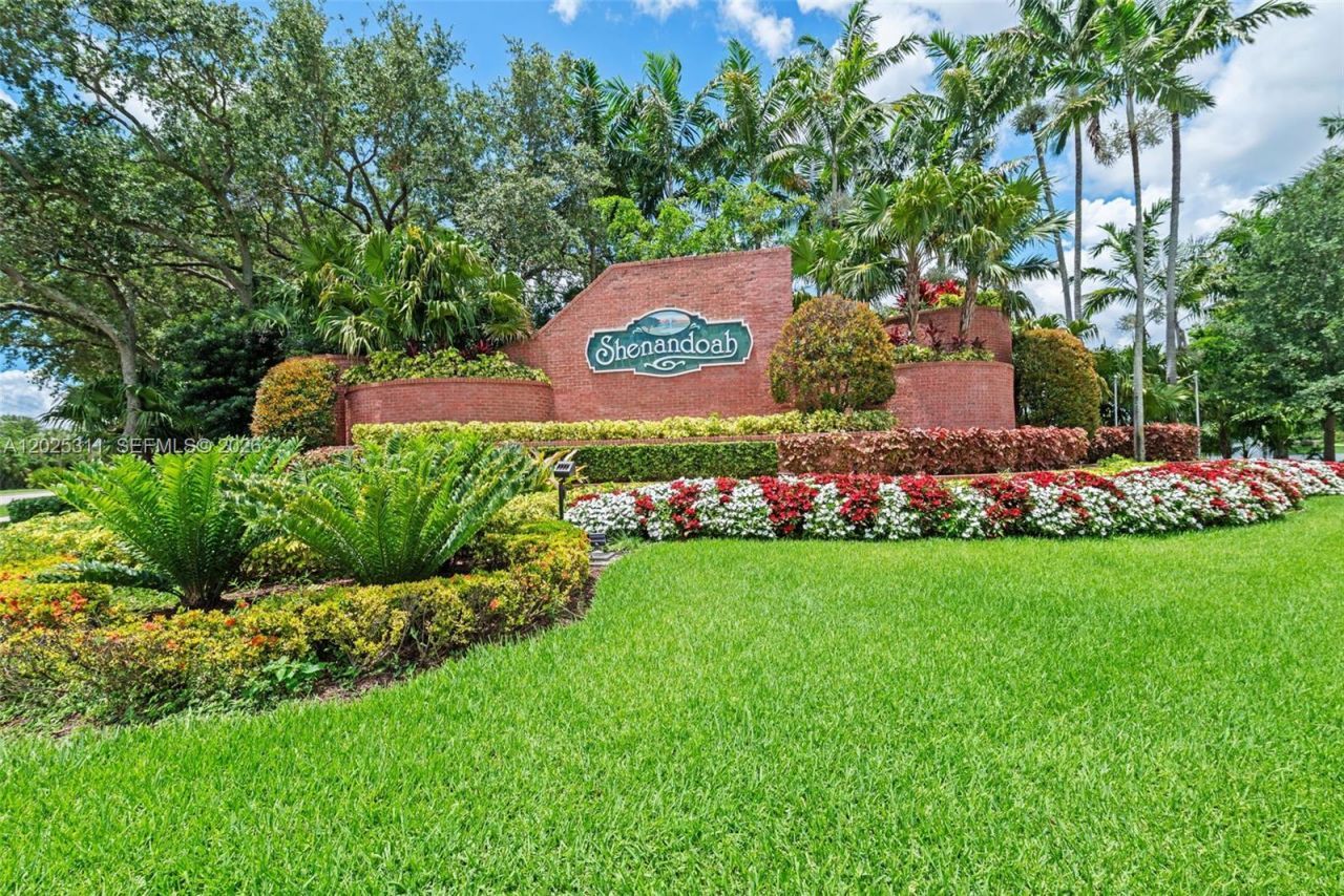 14630 Madison Pl , Davie, FL 33325 Photo