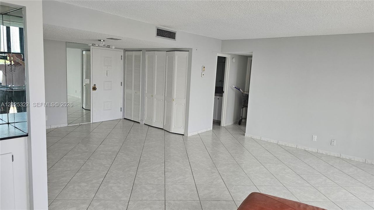 2017 S Ocean Dr , Unit 408, Hallandale Beach, FL 33009 Photo