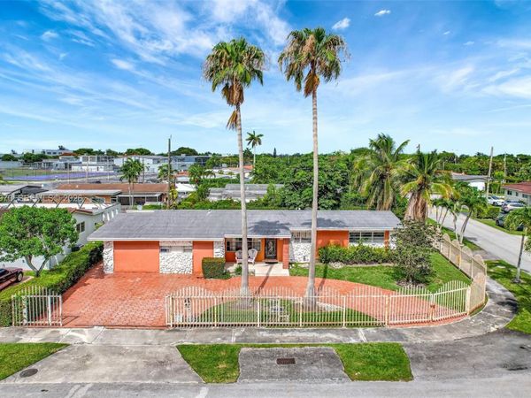 5065 SW 90th Ct , Miami, FL 33165