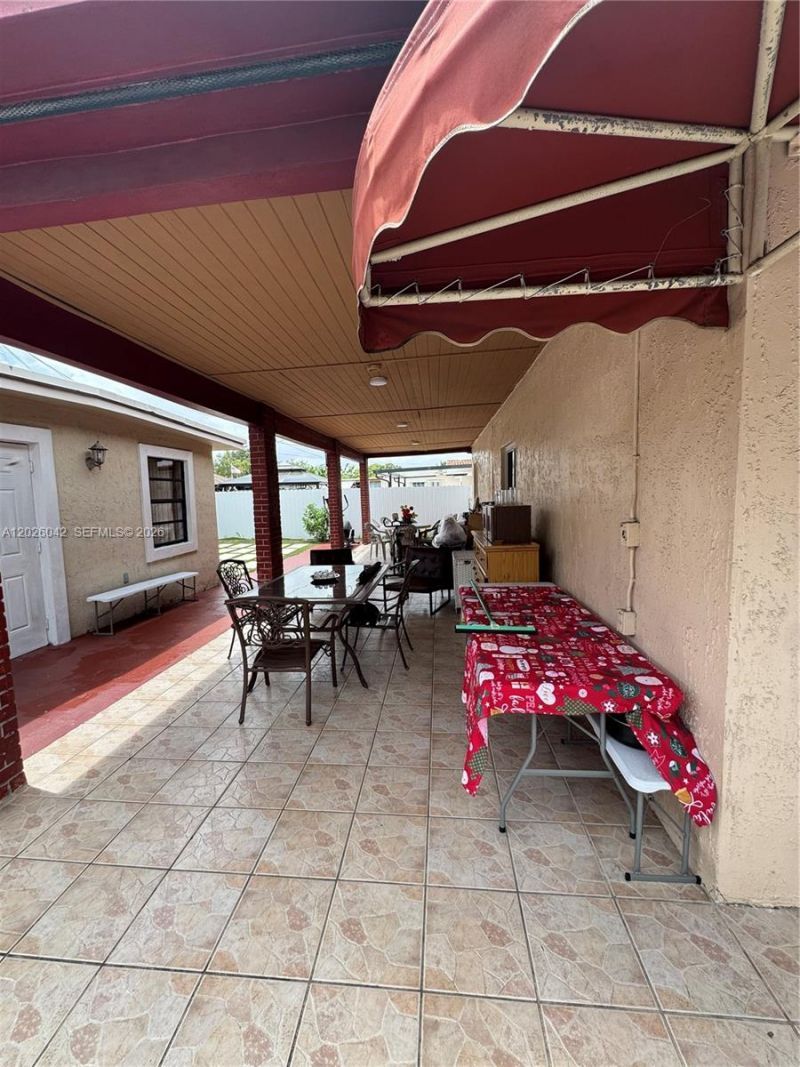 5551 E 4th Ave, Hialeah, FL 33013 Photo
