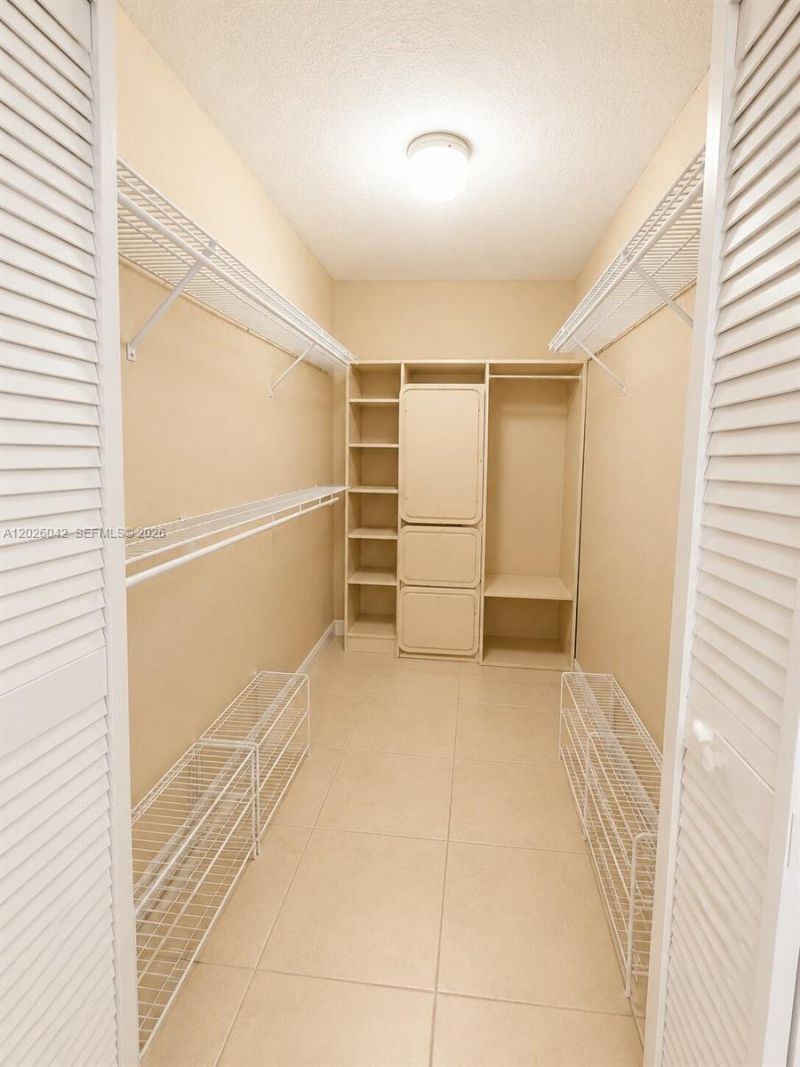 5551 E 4th Ave, Hialeah, FL 33013 Photo