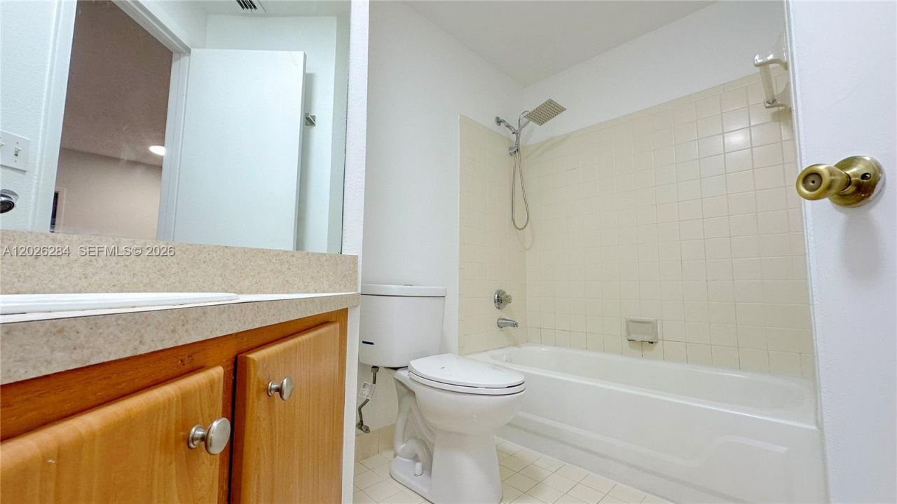 2445 SW 18th Ter , Unit 107, Fort Lauderdale, FL 33315 Photo