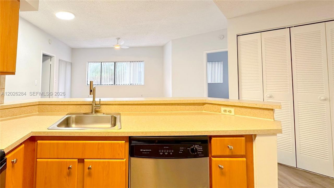 2445 SW 18th Ter , Unit 107, Fort Lauderdale, FL 33315 Photo
