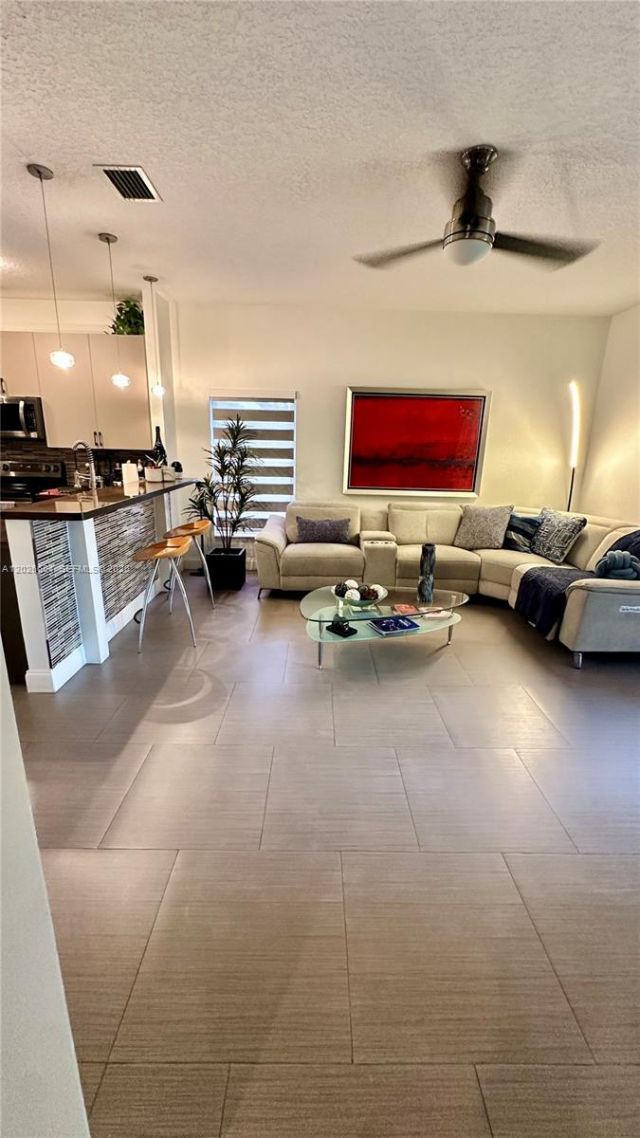 13704 SW 31st St , Miramar, FL 33027 Photo