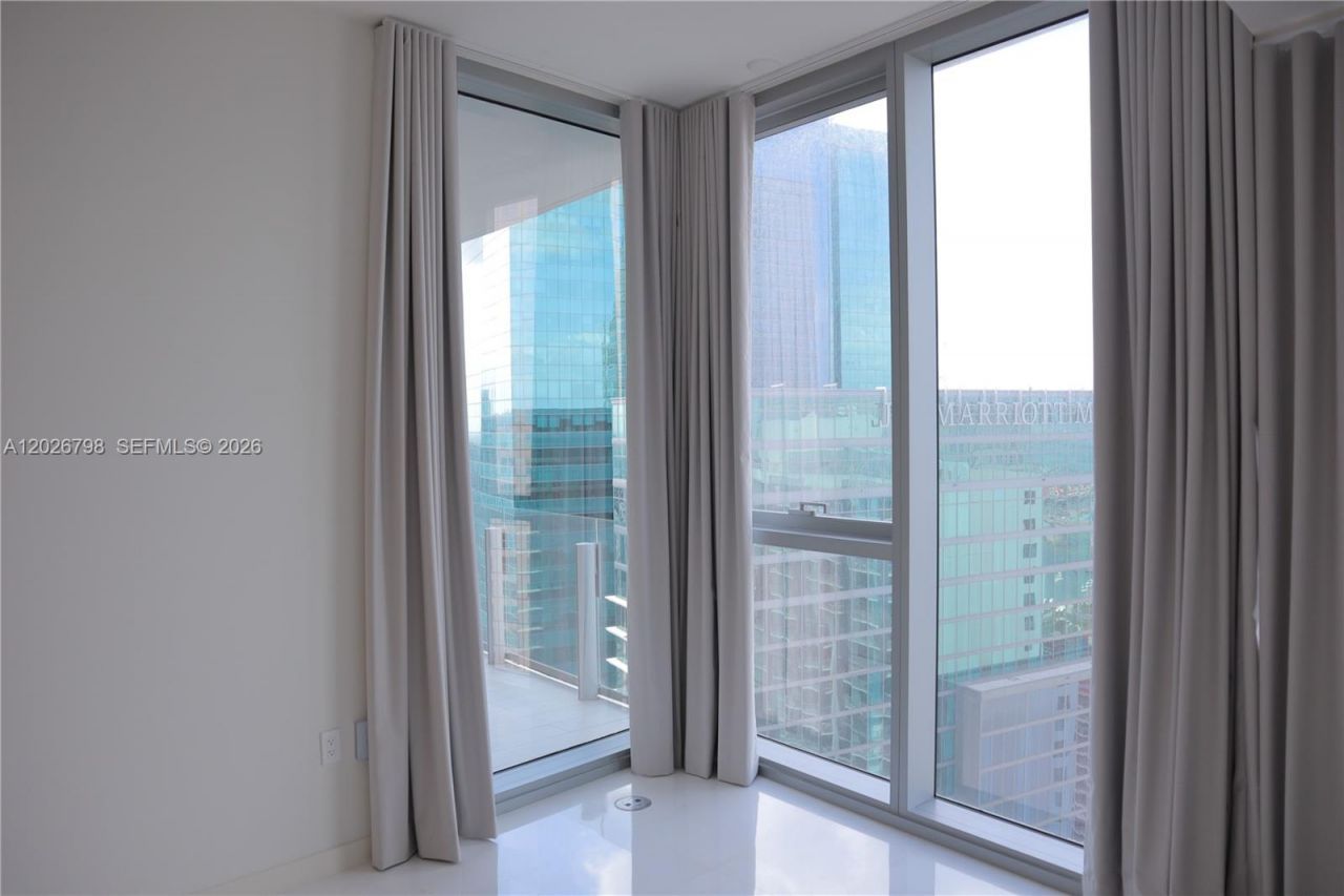 300 Biscayne Blvd Way , Unit 4609, Miami, FL 33131 Photo