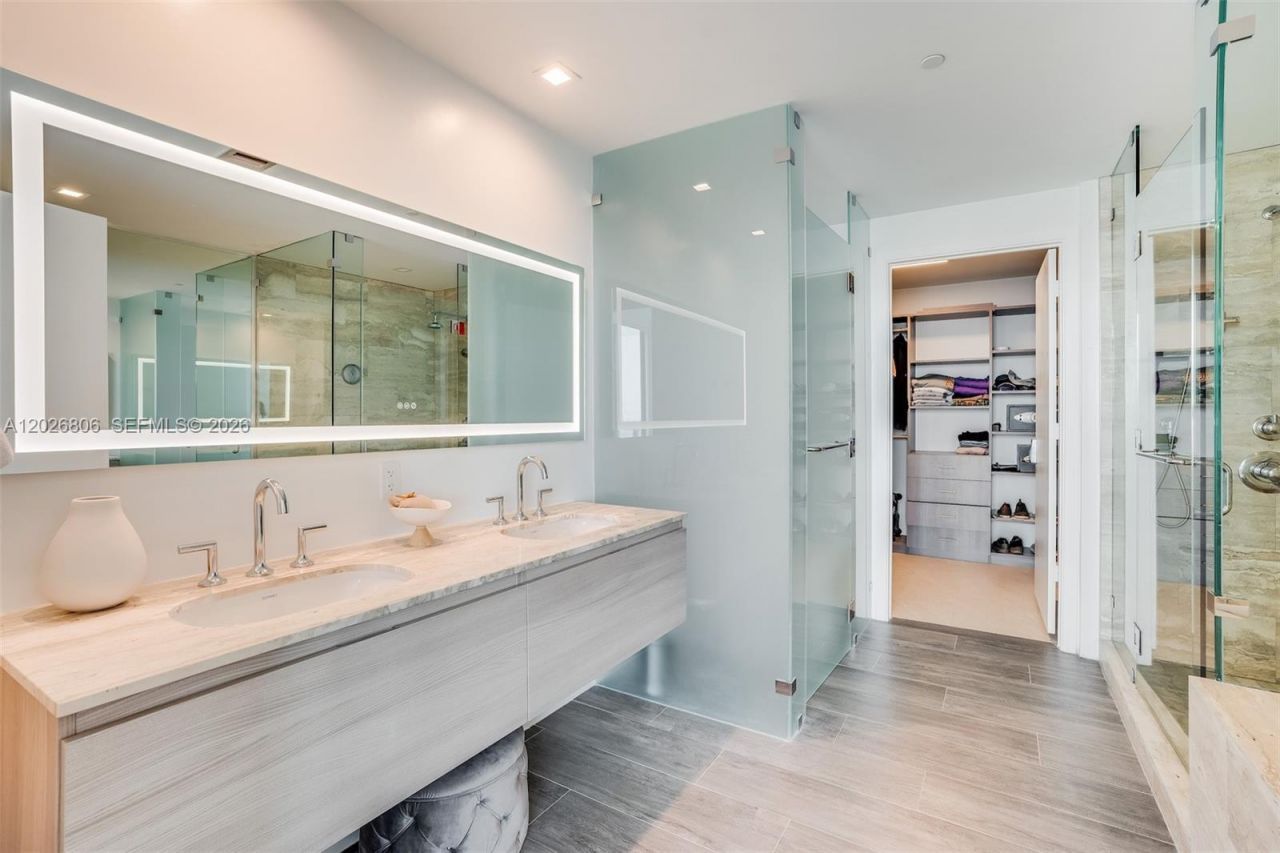 2900 NE 7th Ave , Unit 3702, Miami, FL 33137 Photo