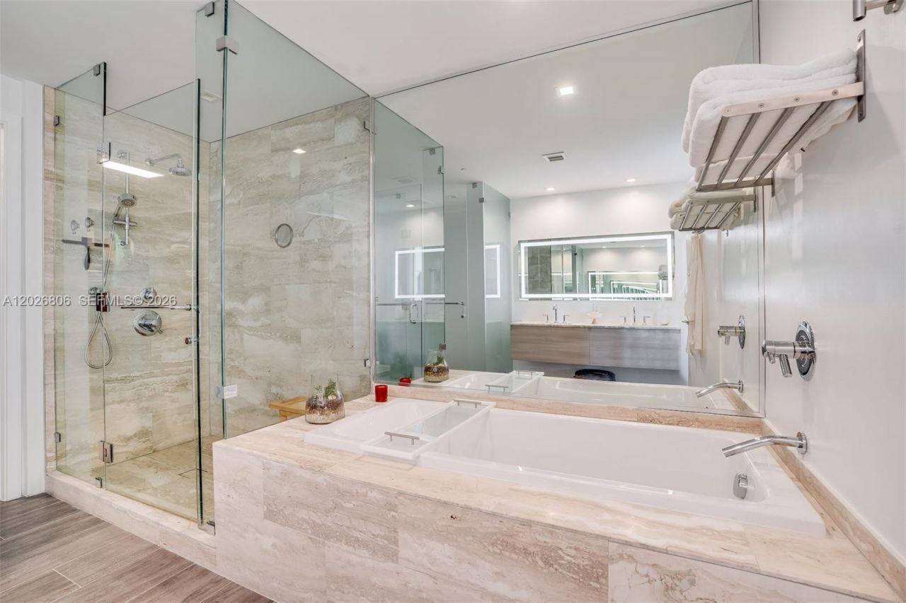 2900 NE 7th Ave , Unit 3702, Miami, FL 33137 Photo