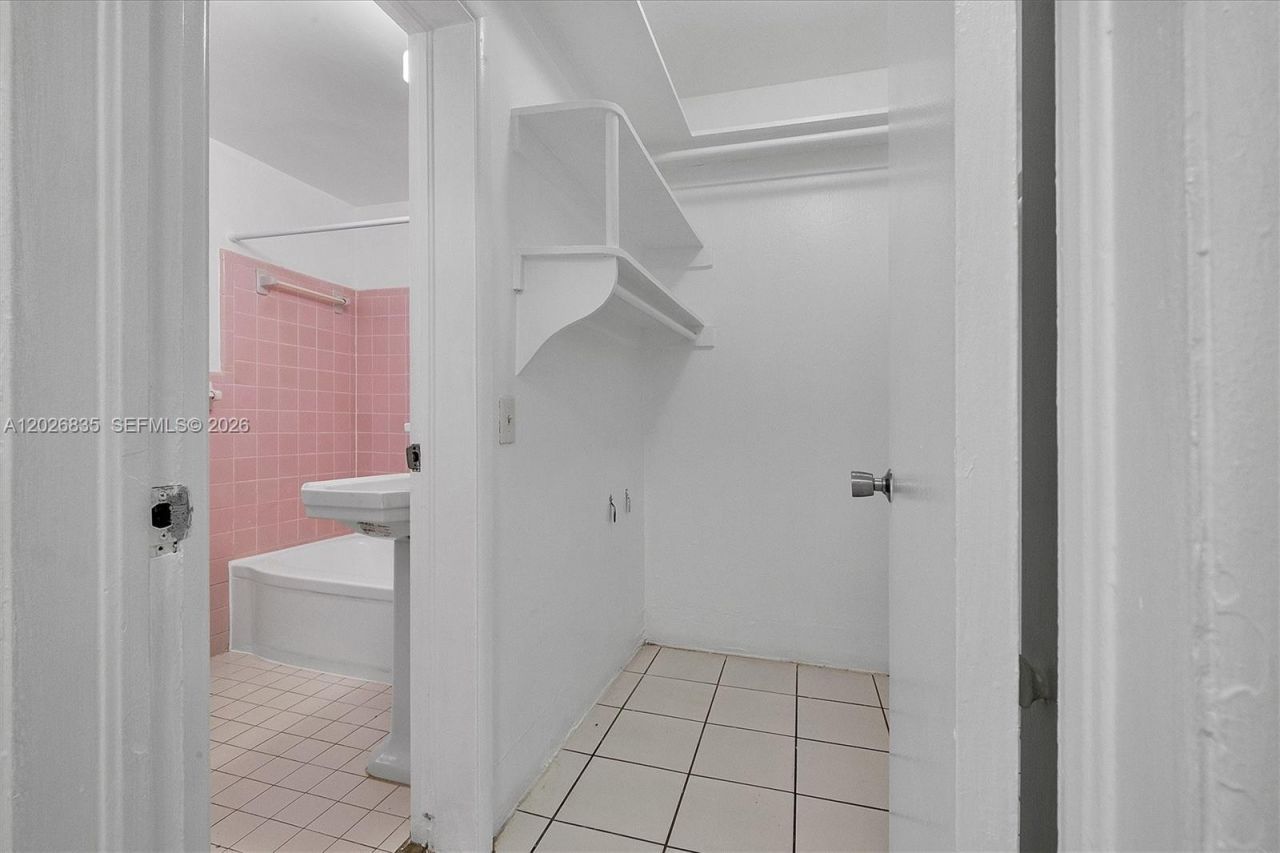 1850 Meridian Ave , Unit 9, Miami Beach, FL 33139 Photo