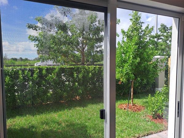 408 NE 1st Dr, Florida City, FL 33034