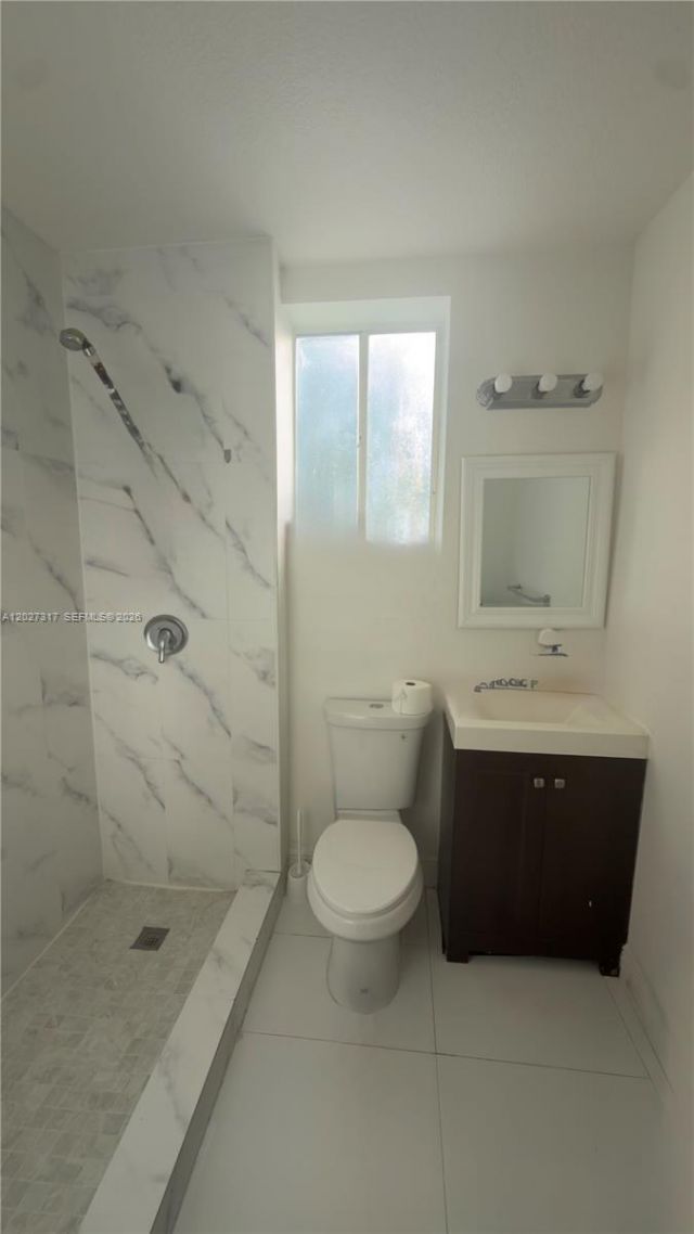 1025 SW 7th Ave , Unit 5, Miami, FL 33130 Photo