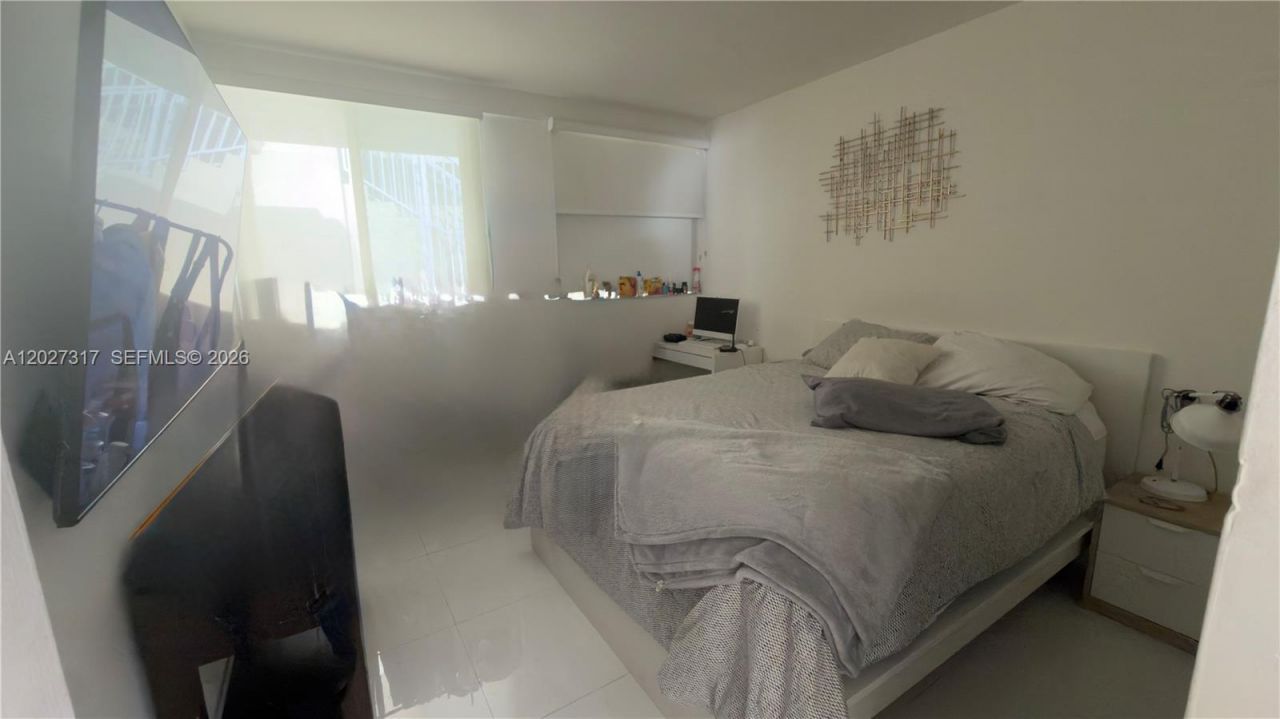 1025 SW 7th Ave , Unit 5, Miami, FL 33130 Photo