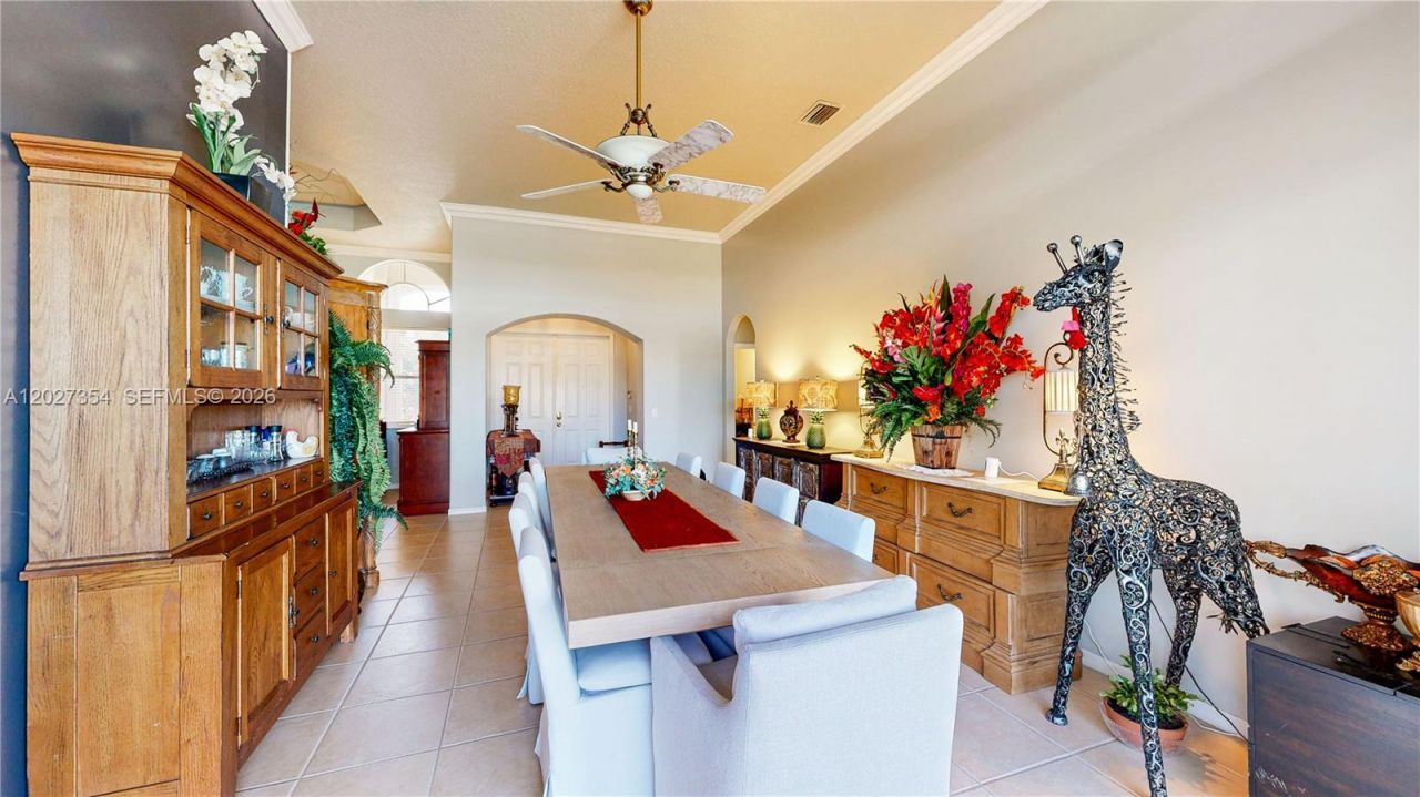 2835 Fairways Dr , Homestead, FL 33035 Photo