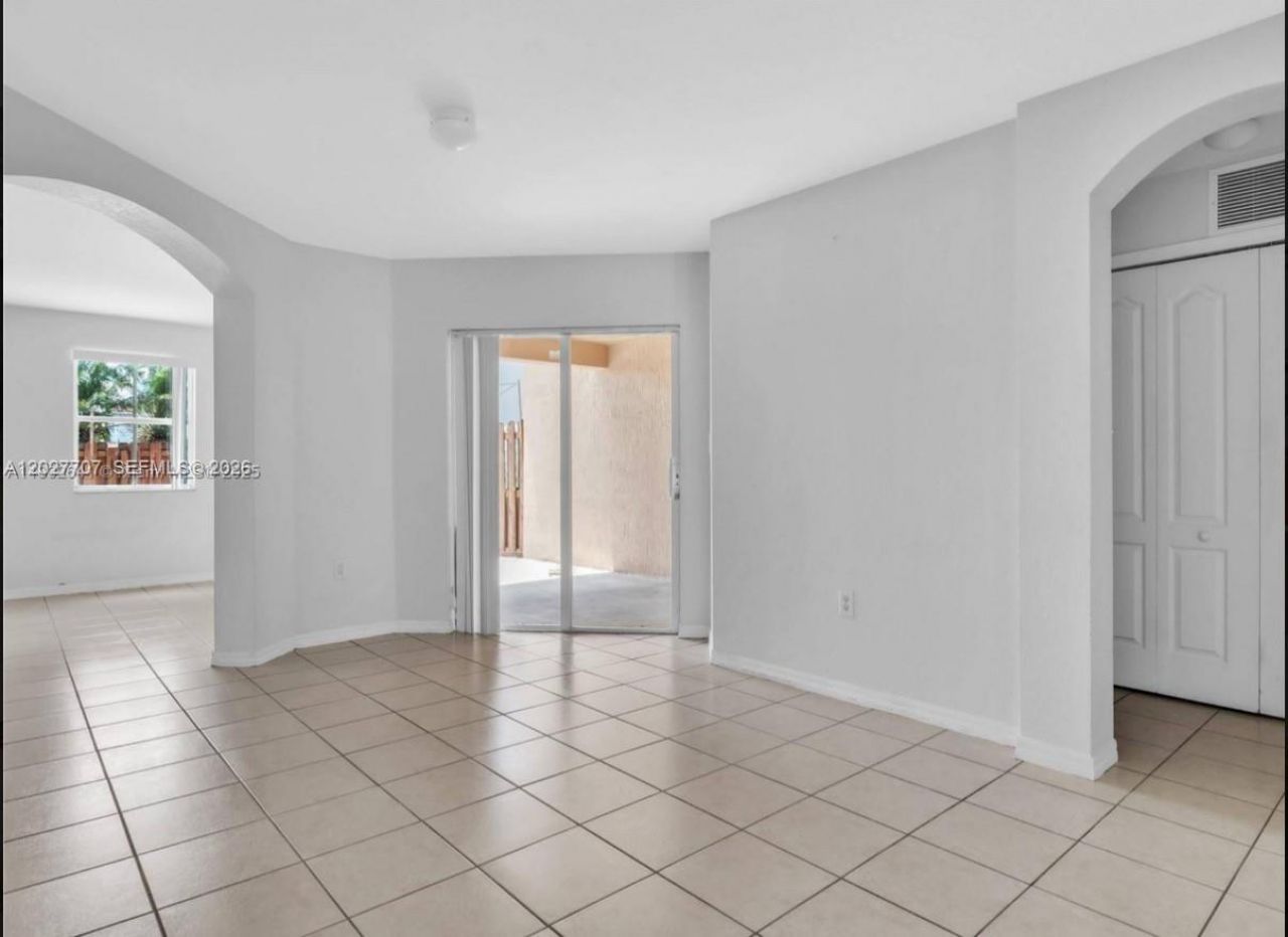 16628 SW 47th Ter , Miami, FL 33185 Photo