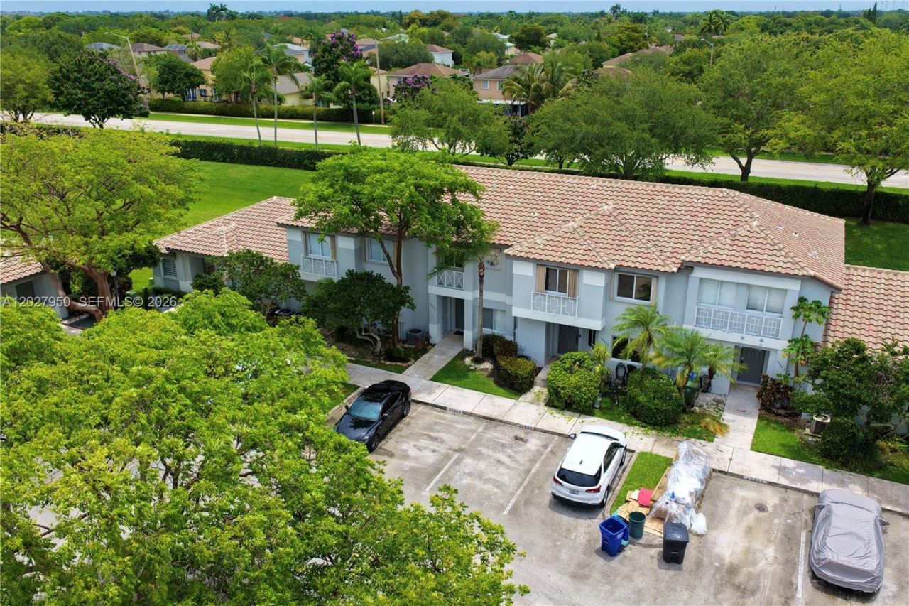 20807 NW 1st St , Unit 20807, Pembroke Pines, FL 33029 Photo