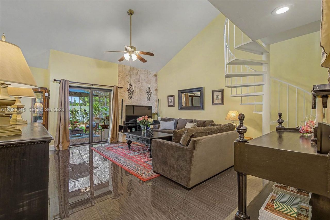 6671 SW 70th Ter , Unit 20, South Miami, FL 33143 Photo