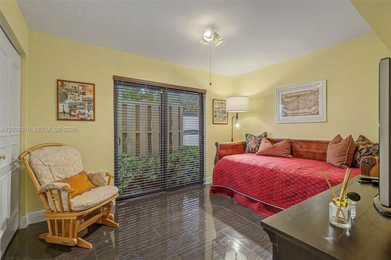 6671 SW 70th Ter , Unit 20, South Miami, FL 33143 Photo