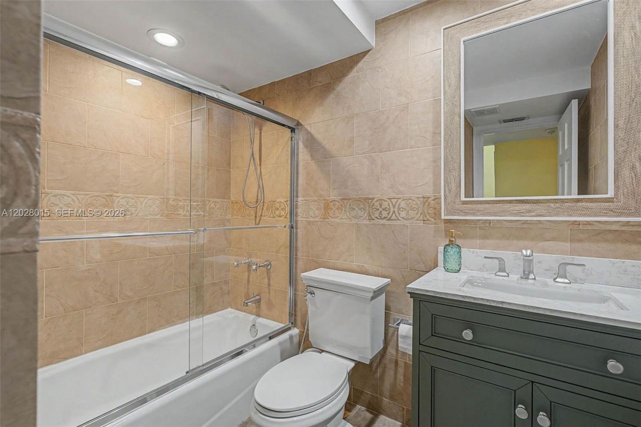 6671 SW 70th Ter , Unit 20, South Miami, FL 33143 Photo