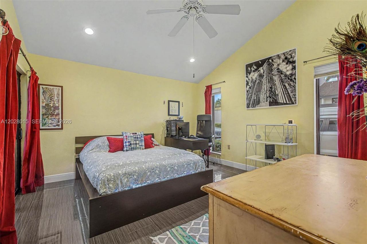 6671 SW 70th Ter , Unit 20, South Miami, FL 33143 Photo